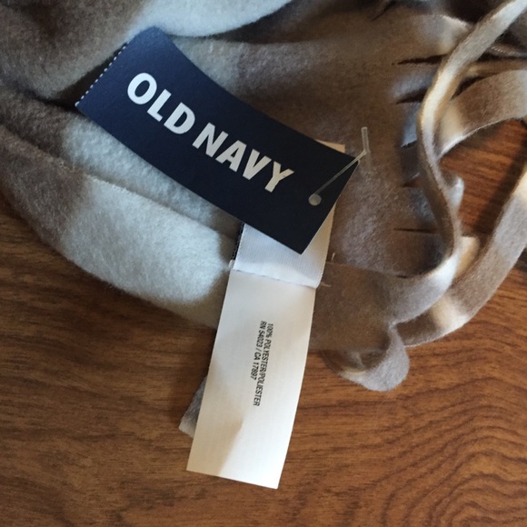 Old Navy scarf, NWT - Picture 3 of 3